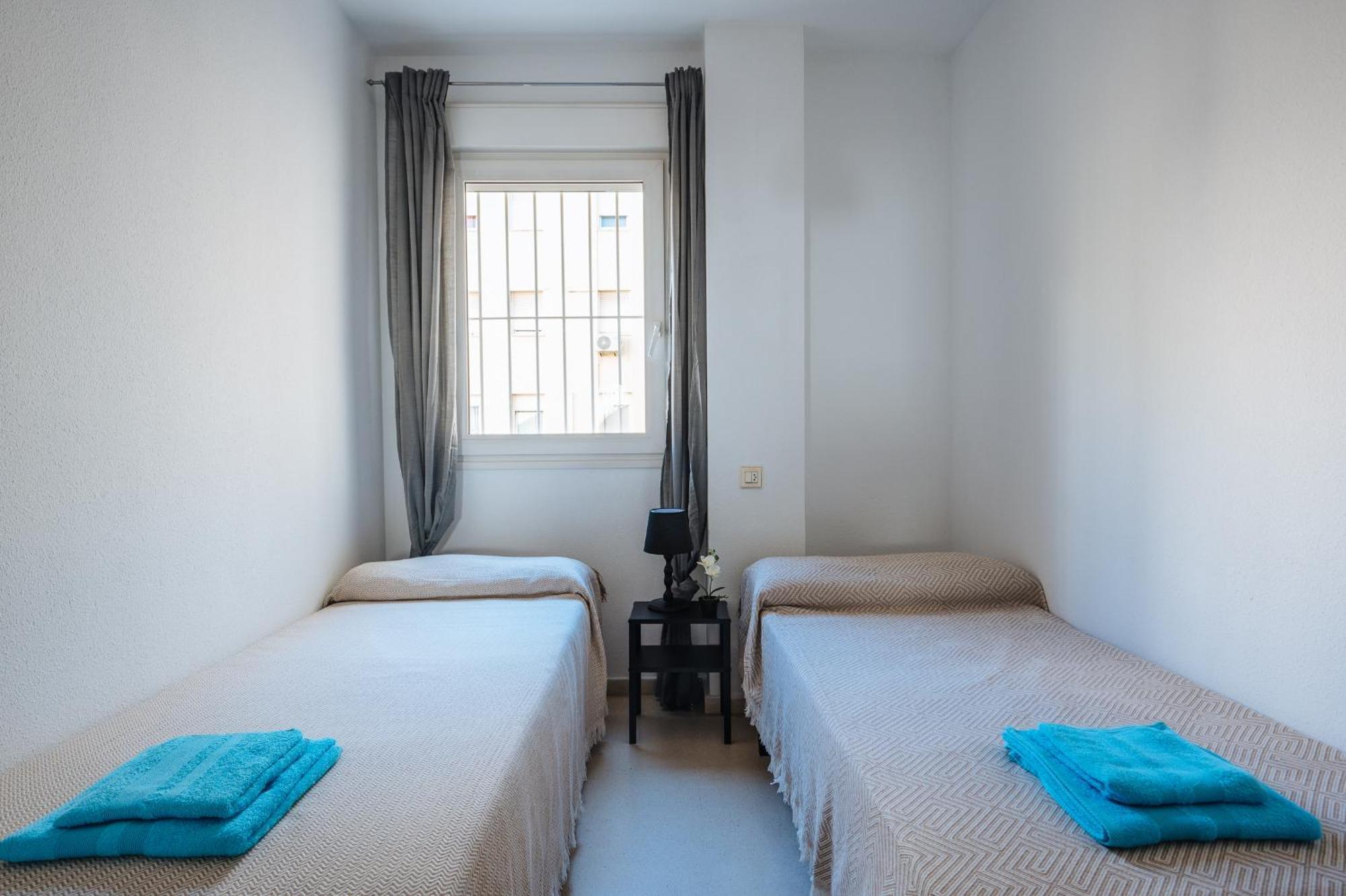 Piso Familiar Virgen Del Rocio Apartment เซบีญา ภายนอก รูปภาพ