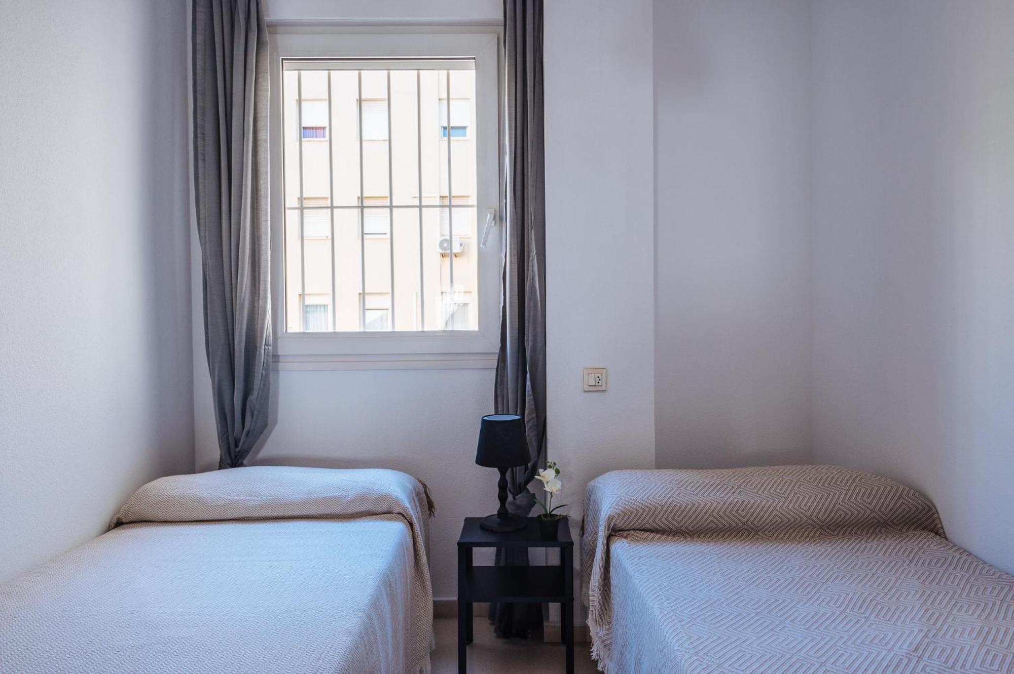 Piso Familiar Virgen Del Rocio Apartment เซบีญา ภายนอก รูปภาพ