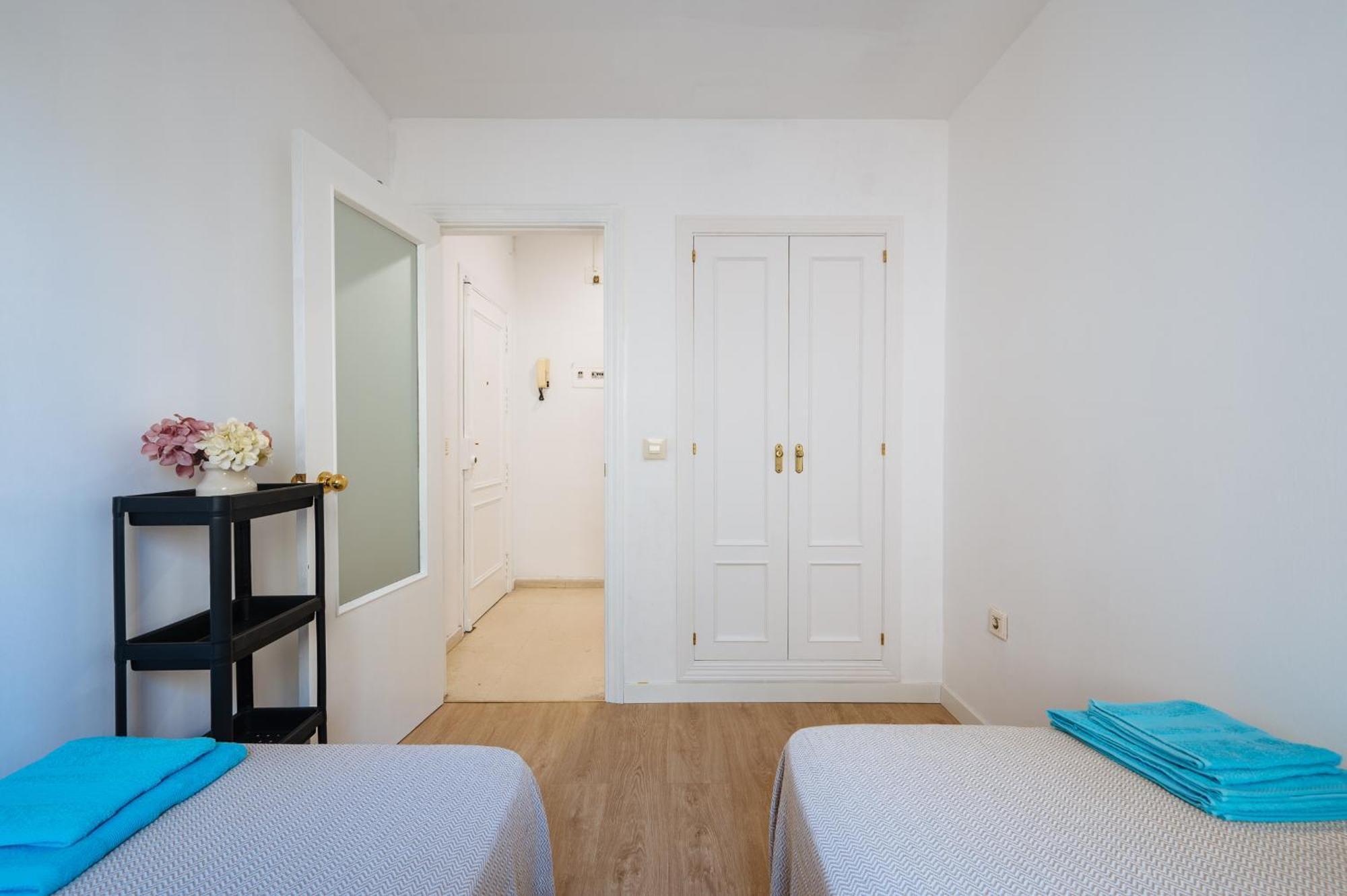 Piso Familiar Virgen Del Rocio Apartment เซบีญา ภายนอก รูปภาพ