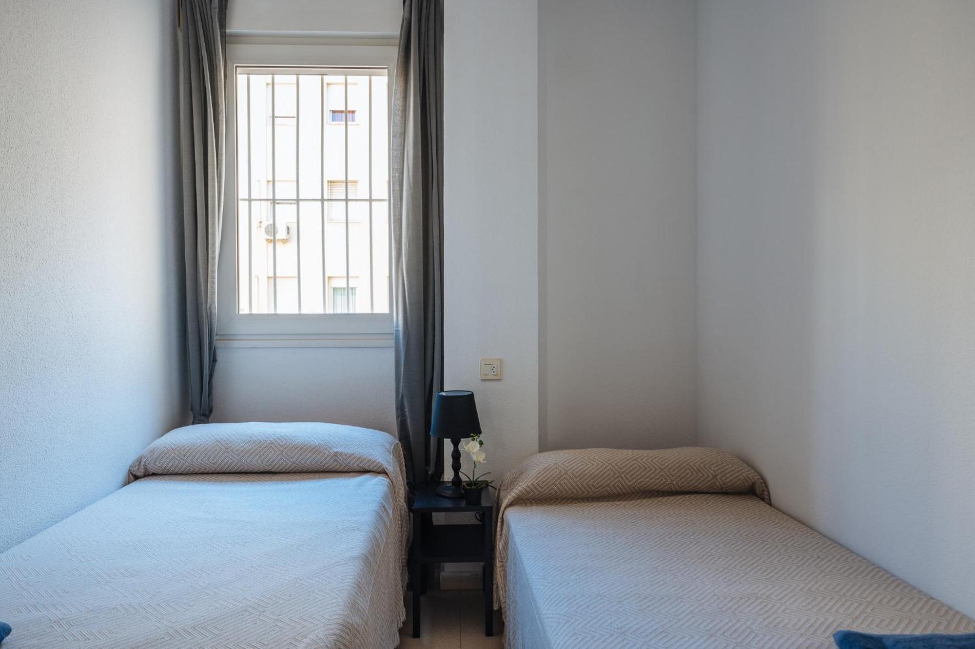 Piso Familiar Virgen Del Rocio Apartment เซบีญา ภายนอก รูปภาพ
