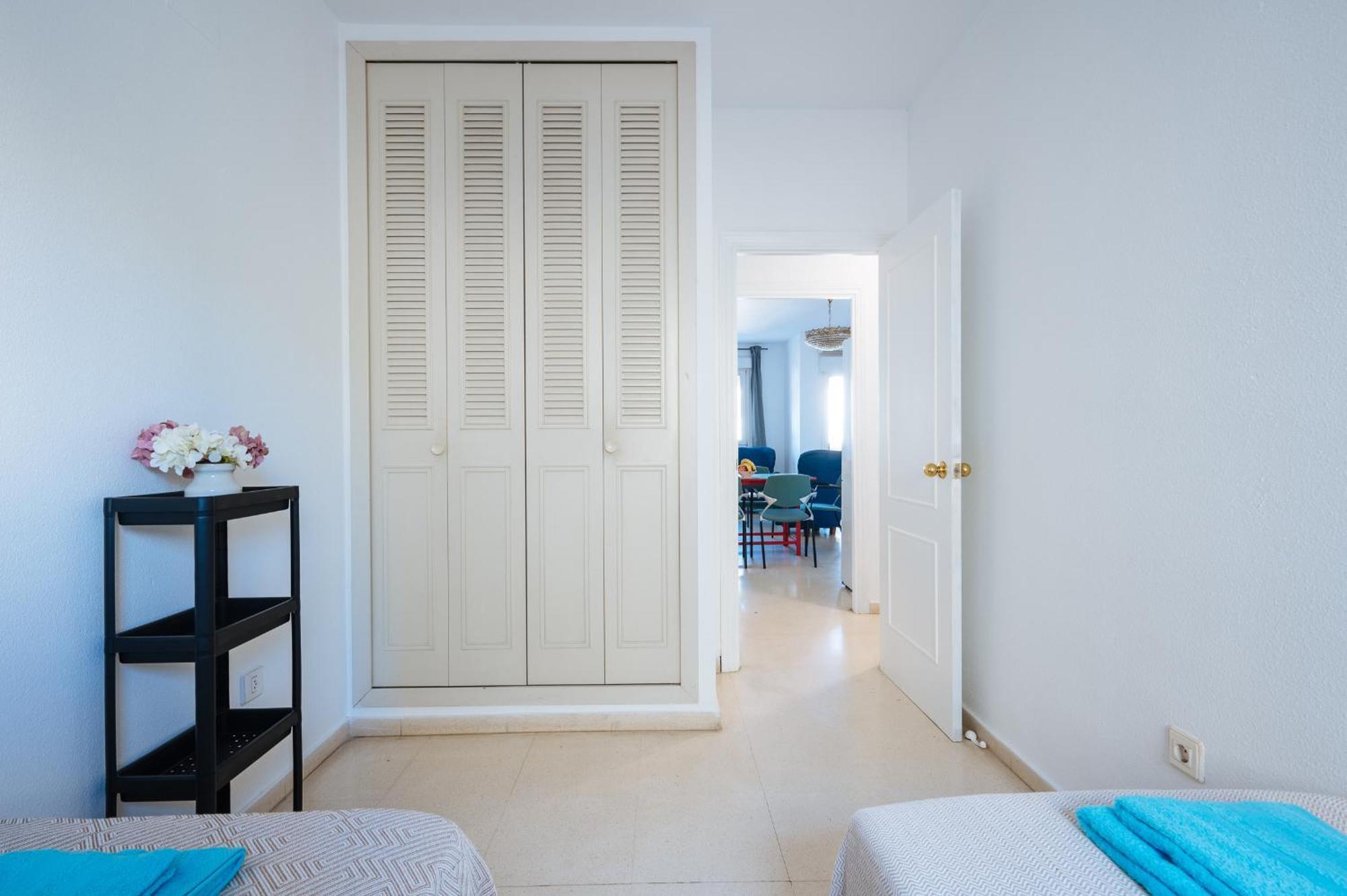 Piso Familiar Virgen Del Rocio Apartment เซบีญา ภายนอก รูปภาพ